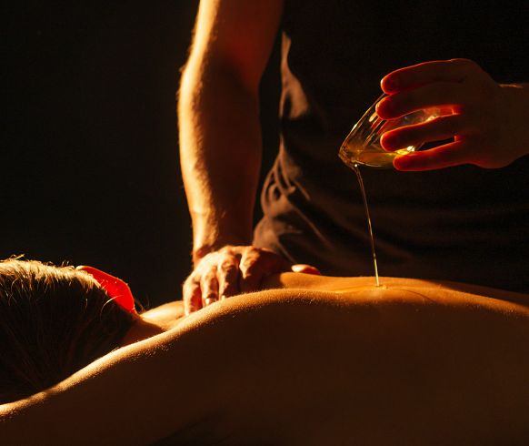 Geheimnisvolles Ayurveda Öl Geheimnisvolles Ayurveda Öl